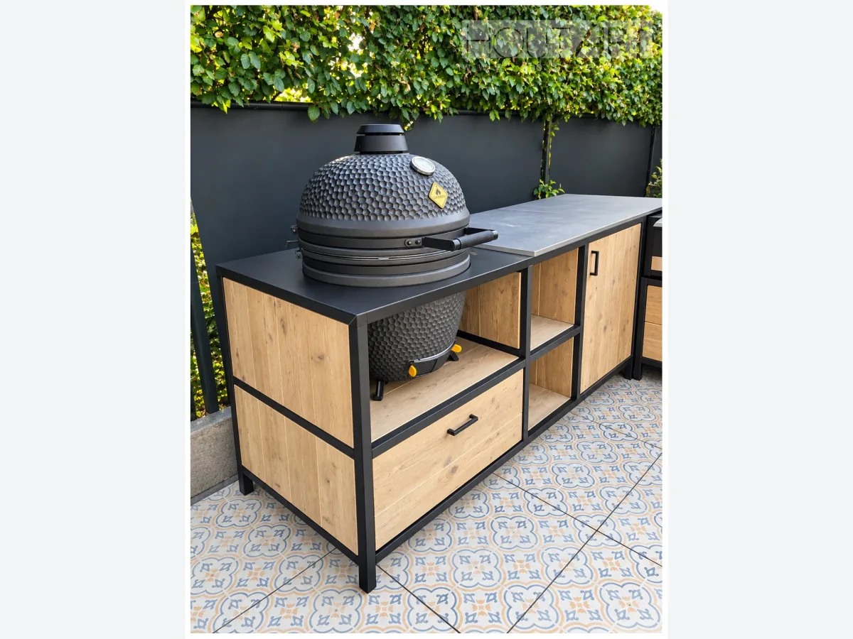 HoutArt L-vorm, Kamadodeel van de buitenkeuken L-vorm met stalen frame, keramisch blad en steigerhouten lade, voor een groene haag